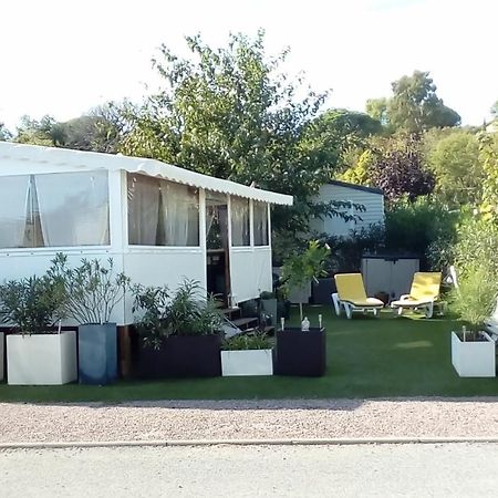 Hotel Camping Le Montourey Azur 78 Fréjus Zewnętrze zdjęcie
