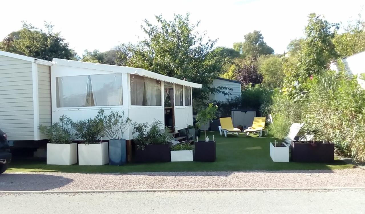 Hotel Camping Le Montourey Azur 78 Fréjus Zewnętrze zdjęcie